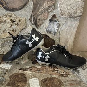 🔥SALE🔥UNDER ARMOUR MAGNETICO soccer cleats sz 7